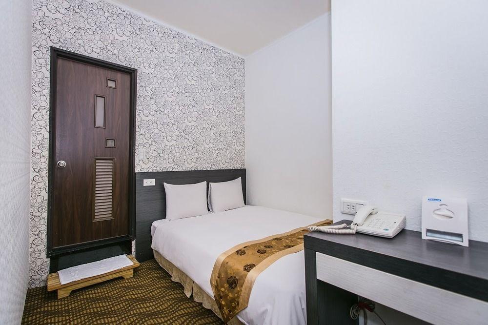 Queens Hotel Tajpej Kültér fotó